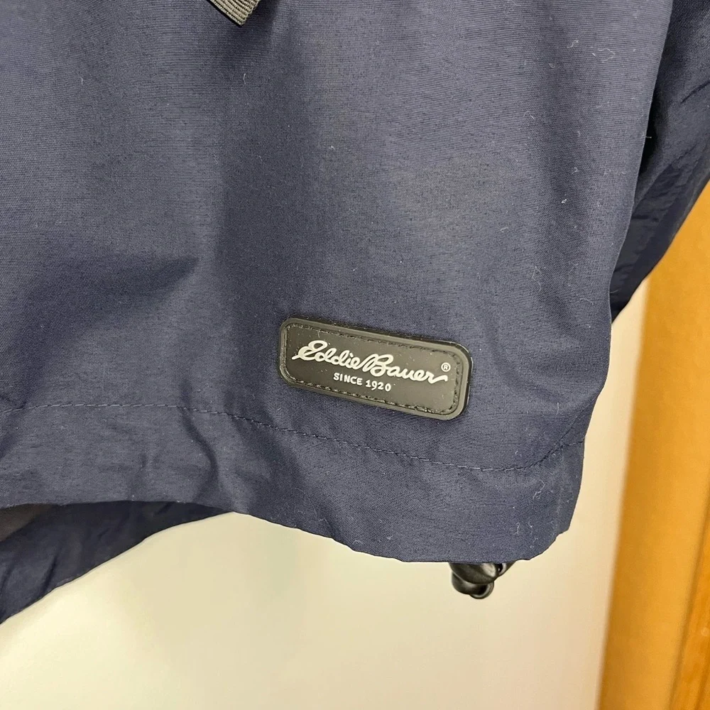 Eddie Bauer lightweight jacket - Picture 4 of 6